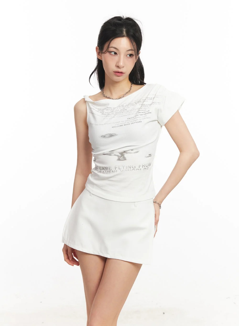 Twisted Graphic Crop Tee CA514 - Image 14