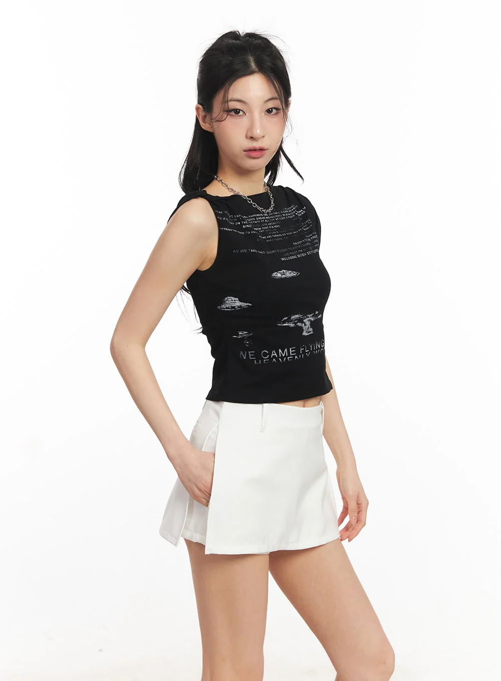 Twisted Graphic Crop Tee CA514 - Image 7