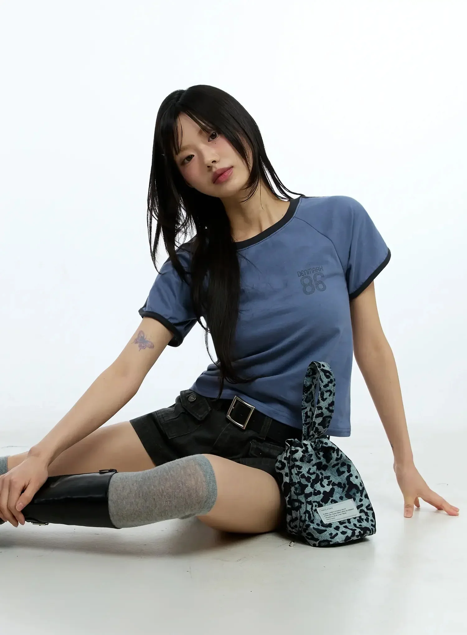 Two-Tone Graphic Tee IU524