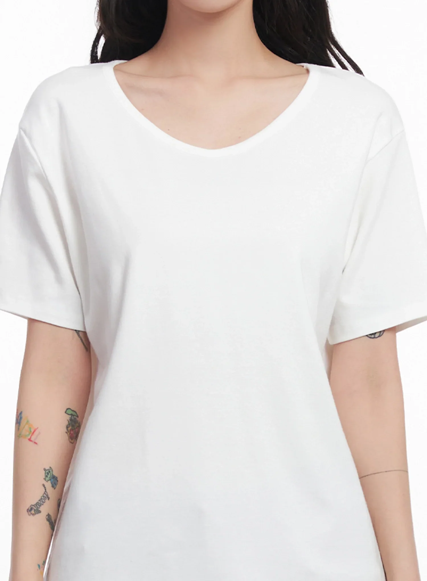 U-Neck Loose-Fit T-Shirt IC503 - Image 3