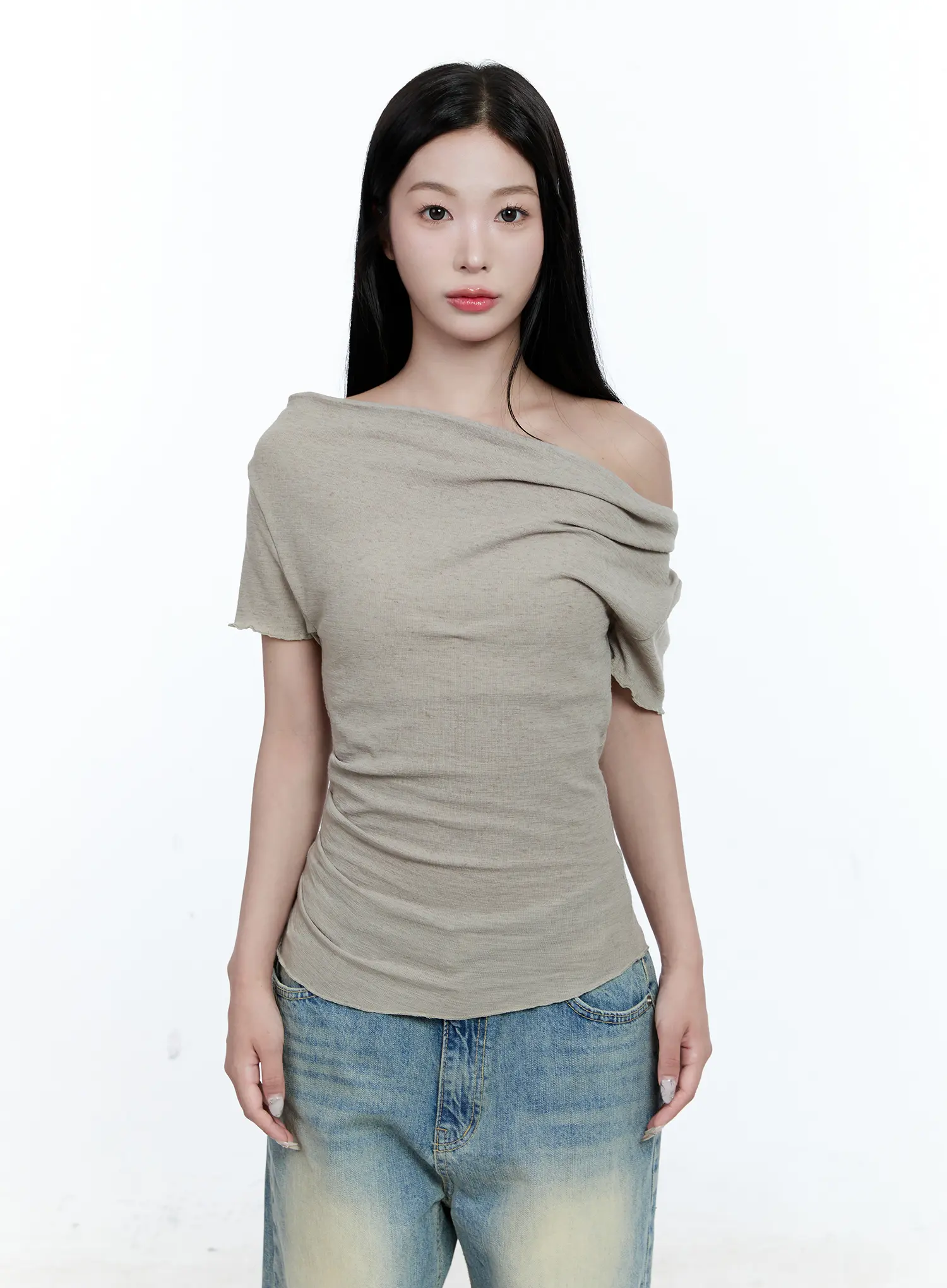 Versatile Off-Shoulder Shirred Top CG507 - Image 3