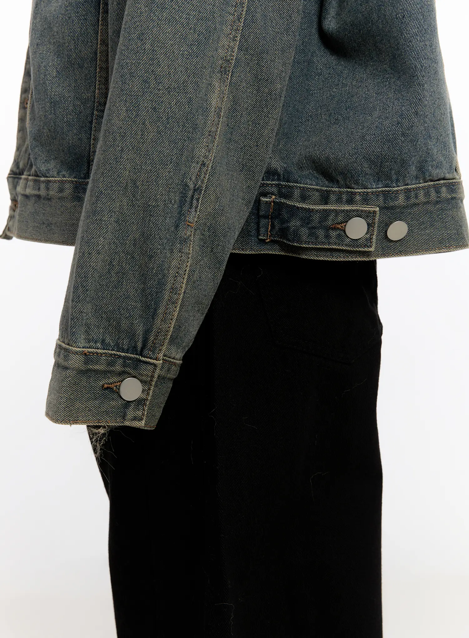 Vintage Oversized Denim Jacket CN527 - Image 6