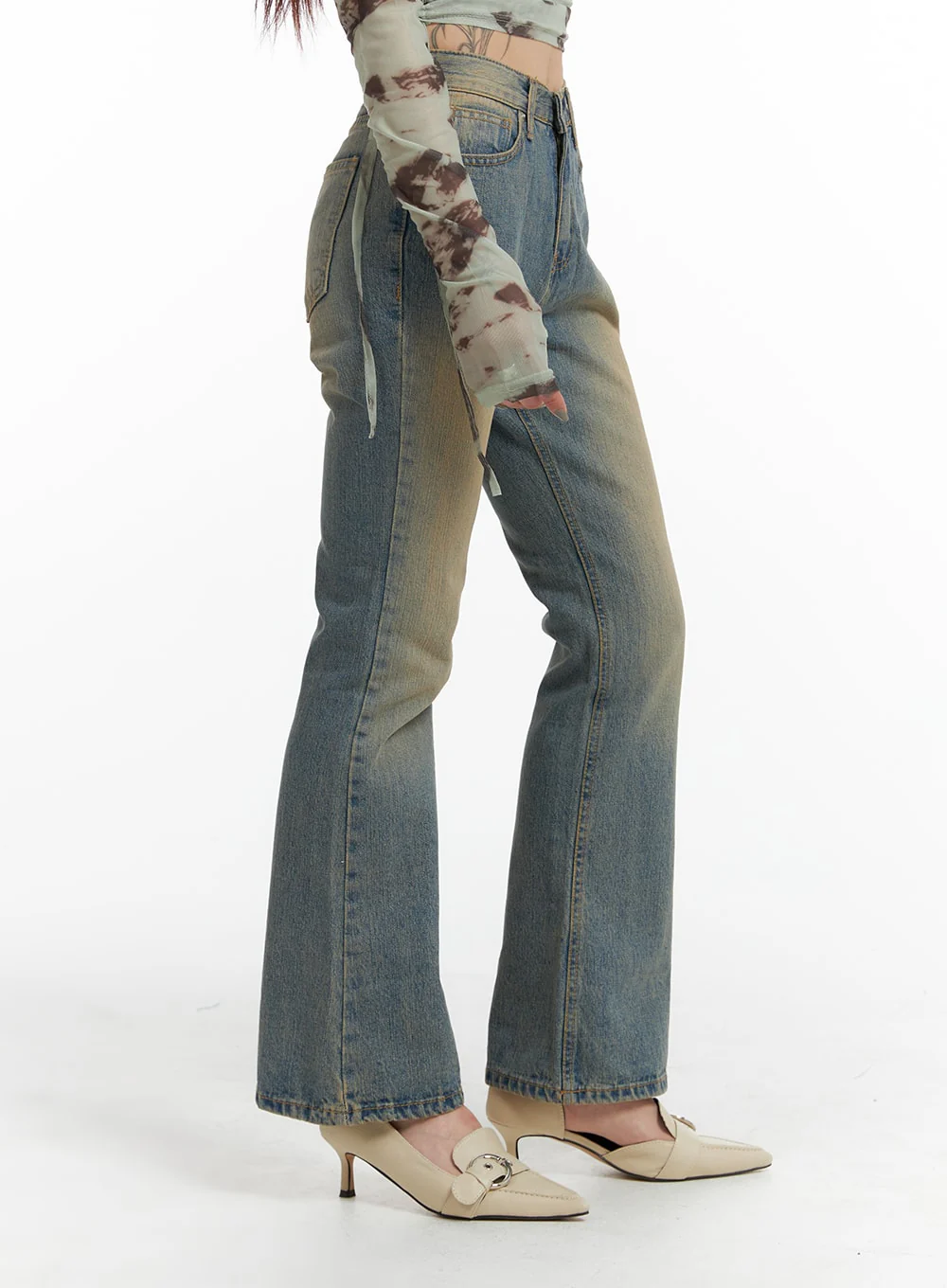 Washed Flared Jeans IF426 - Image 4