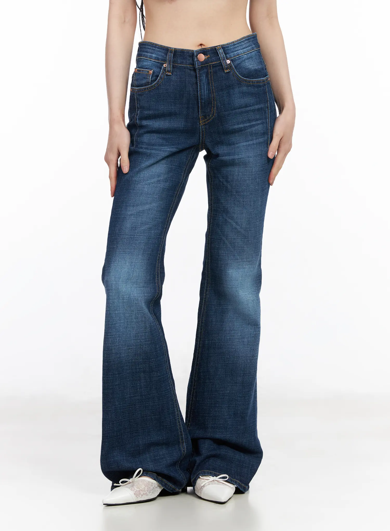 Xandra Washed Bootcut Jeans CM518 - Image 9